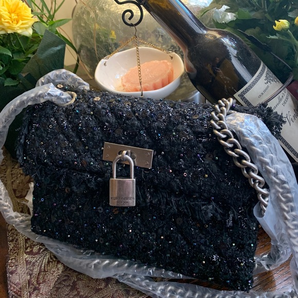 Authentic KURT GEIGER LONDON Tweed Lock fringe sequins flap Crosby/shoulder - Picture 3 of 15